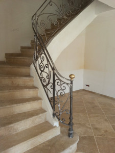 escalier en fer forgé à Salernes
