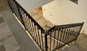 Escaliers en fer forgé dans le var